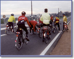 Stopping to sort out Les's chain