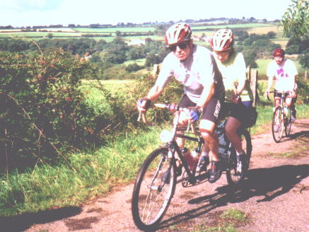 Tandem.jpg (40528 bytes)