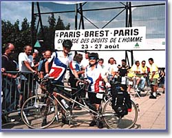 David & linda Johnston from Tavistock at Guyancourt near Paris- 1999 PBP